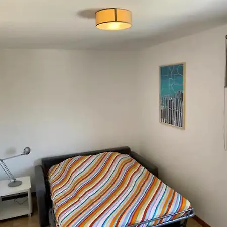 Beau T3 Calme Et Idealement Situe A דירה